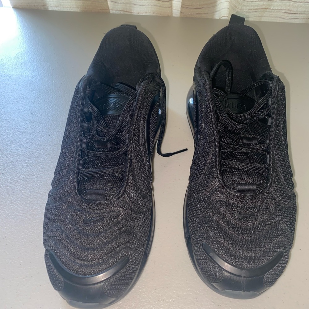 Nike Air Max 720 Youth 7Y